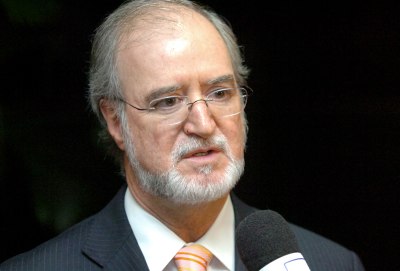 Resultado de imagem para Justiça determina bloqueio dos bens do ex-governador Eduardo Azeredo