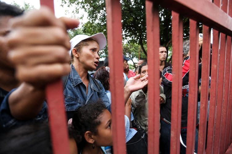 Sogipa: Sogipa reforma o brinquedão da praça infantil. Equipamento já está  à disposição das crianças