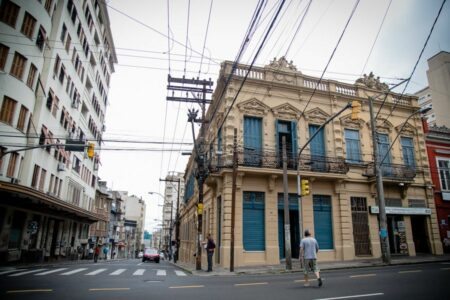 O conjunto conhecido como Casa Frasca, entre a avenida Independência e a rua Barros Cassal. Foto: Joana Berwanger/Sul21
