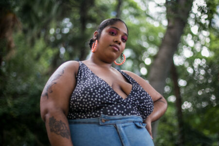 A modelo Luana Carvalho se tornou referência para meninas e mulheres gordas do país. Foto: Luiza Castro/Sul21
