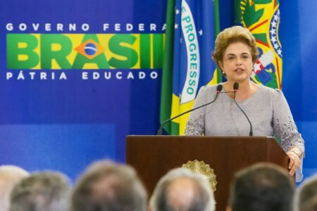Algumas reflexões acerca do ódio dirigido às mulheres através da figura da Presidenta Dilma Rousseff – uma síntese do Seminário Internacional Rotas Críticas VII (por Stela Nazareth Meneghel e Fabiano Barnart)