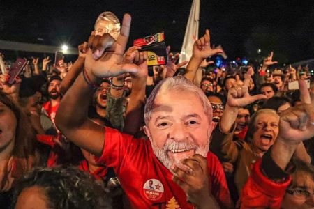 TSE proíbe uso de expressão ‘Eu sou Lula’ em inserção; #EuSouLula vira assunto mais falado no Twitter