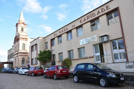 Transmissão dentro da Santa Casa faz de Bagé a 2ª cidade do RS com mais casos de coronavírus