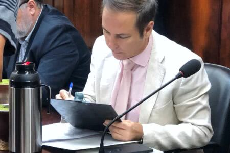 TSE cassa mandato do deputado Lara e torna prefeito de Bagé inelegível