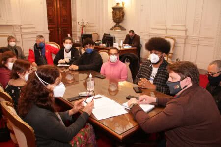 Entidades se reuniram com representantes da Casa Civil nesta segunda-feira | Foto: Divulgação