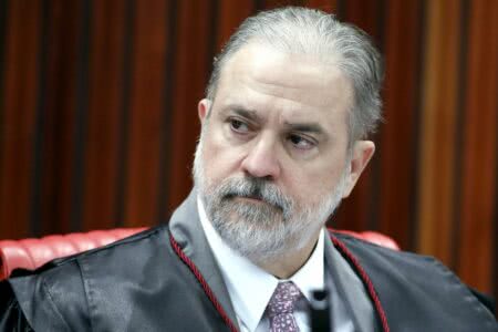 PGR questiona indulto natalino de Bolsonaro que beneficia envolvidos no Massacre do Carandiru