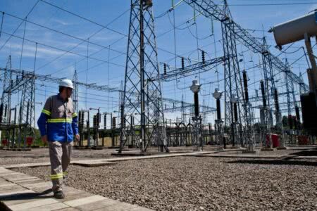 CPFL Energia vence leilão de privatização da CEEE-T com lance de R$ 2.67 bilhões