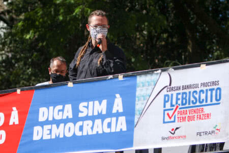 Luciano Fetzner, presidente do SindBancários de Porto Alegre e Região (Foto: Brayan Martins)