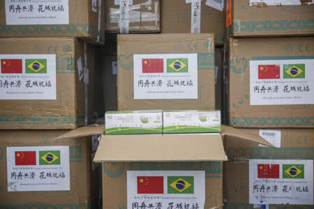 Cerca de três quartos dos insumos farmacêuticos utilizados no Brasil vêm da China. (Foto: Andréa Rêgo Barros/Prefeitura do Recife/Fotos Públicas)