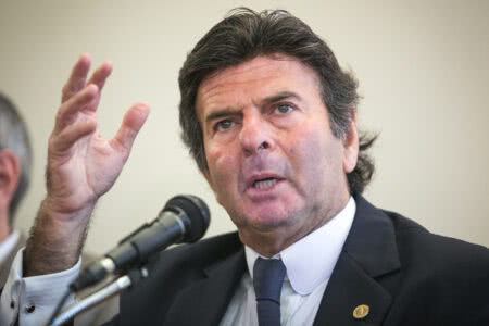 Fux reage a ameaças de Bolsonaro: ‘ninguém fechará esta Corte’
