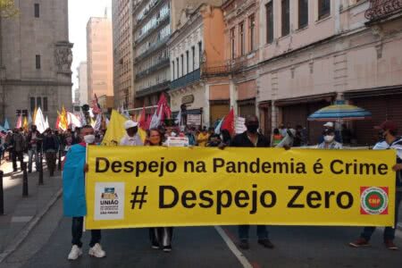 Movimentos sociais e entidades vão às ruas em todo o Brasil por ‘Despejo Zero’