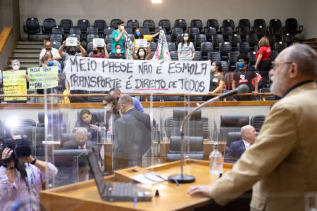 Líder da Oposição, vereador Pedro Ruas, disse que decisão não resultará em redução da tarifa. (Foto: Ederson Nunes/CMPA)
