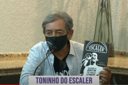Toninho do Escaler conta a história de um dos ícones culturais de Porto Alegre (Reprodução/Youtube)