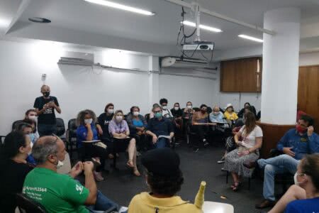 Trabalhadoras da Atenção Básica ocupam Secretaria Municipal da Saúde em Porto Alegre