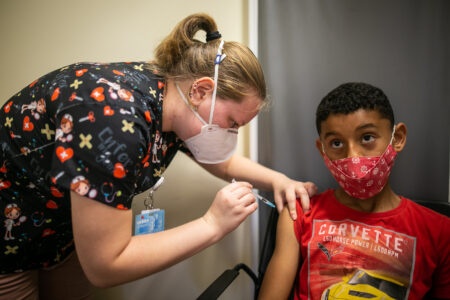 Ritmo lento da vacinação infantil no RS preocupa governo estadual