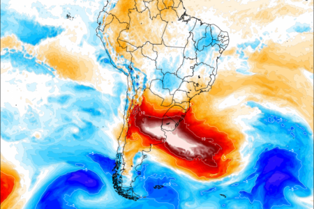 Forte onda de calor no continente atinge Argentina, Uruguai, Paraguai e sul do Brasil. Imagem: MetSul 