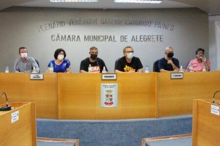 Deputados petistas avaliaram a iniciativa como um momento histórico no esforço pela unidade em torno do nome do ex-presidente. Foto: Guto Gutierres