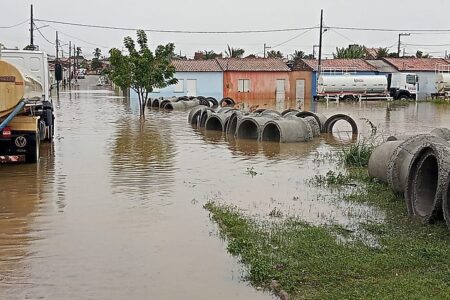 Chuvas causam alagamentos e desmoronamentos no Recife: 33 mortes confirmadas