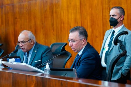 Sem quórum, Assembleia Legislativa adia votação de PL que congela investimentos no RS