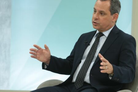 Presidente da Petrobras pede demissão