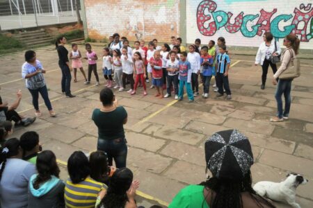 EMEF Carlos Pessoa de Brum atende cerca de 1,3 mil crianças da Restinga | Foto: Reprodução/Facebook