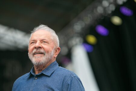 Lula durante comício em Florianópolis. (Foto: Guilherme Santos/Sul21)