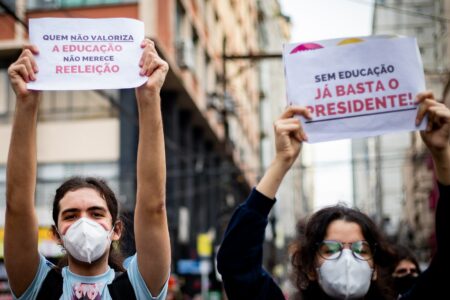 Manifesto: professores federais se mobilizam em defesa da ciência e da educação pública