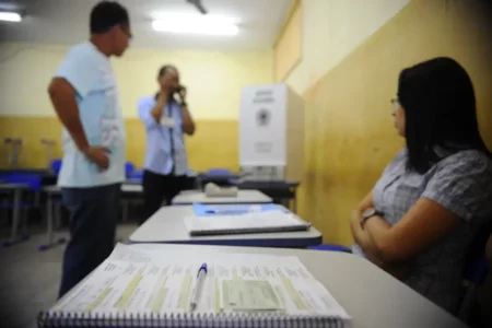 Mesários temem reações dos eleitores no dia de votação. Foto: Tania Rêgo/Agência Brasil