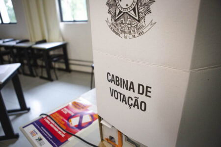 Eleitor é detido com arma de brinquedo em escola de São Paulo