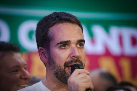 1º governador reeleito do RS, Leite inclui ‘voto crítico do PT’ em agradecimento