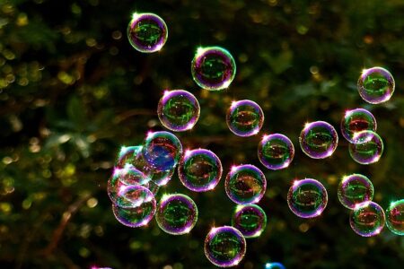As nossas bolhas e as deles (por Ricardo Almeida)