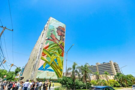 Porto Alegre inaugura mural com imagem do ambientalista José Lutzenberger