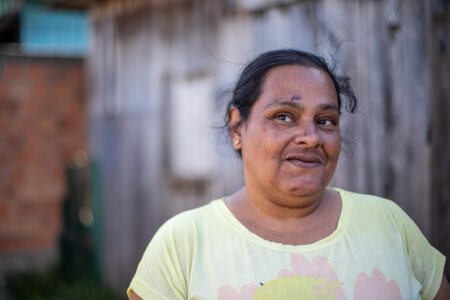 Patrícia Reis Machado será a primeira beneficiada pelo Nenhuma Casa Sem Banheiro em Canoas |  Foto: Luiza Castro/Sul21