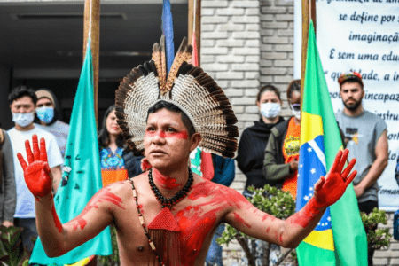  Cleijomar Vasques indígena LGBTI+ da Etnia Guarani Kaiowá (Divulgação)