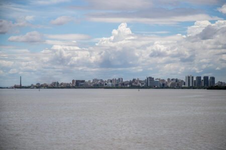 Defesa Civil alerta para possíveis inundações em regiões ribeirinhas de Porto Alegre