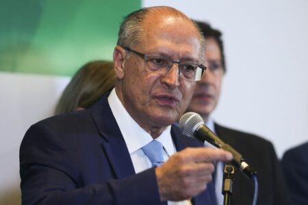 PEC da Transição prevê R$ 12 bilhões para a educação, diz Alckmin