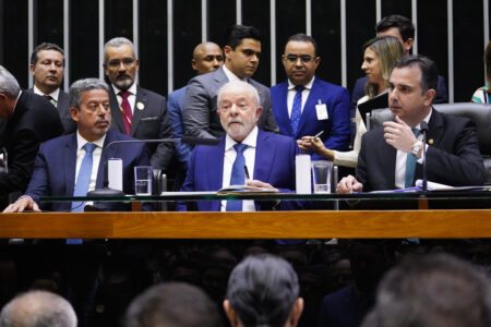 Lula discursa na cerimônia de posse. Foto: Pablo Valadares/Câmara dos Deputados