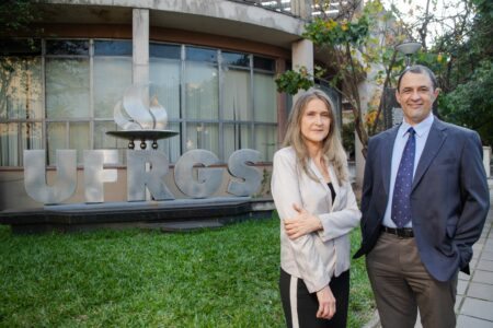 Conselho Universitário da UFRGS aprova destituição de reitor nomeado por Bolsonaro