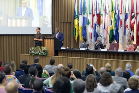 1ª sessão da Comissão de Anistia contou com discurso do ministro Silvio Almeida em favor da memória, justiça e reparação histórica. Foto: Clarice Castro - Ascom/MDHC

