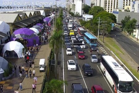 ‘Caótico’: moradores da Capital relatam problemas no trânsito desde o início do South Summit