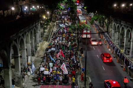 Porto Alegre, 8/3/2023: Ato pelo Dia Internacional da Mulher reuniu centenas de manifestantes pelas ruas do Centro Histórico. Foto: Luiza Castro/Sul21