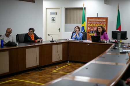 Parlamentares da ALRS instalam Frente em defesa do Cais Mauá público