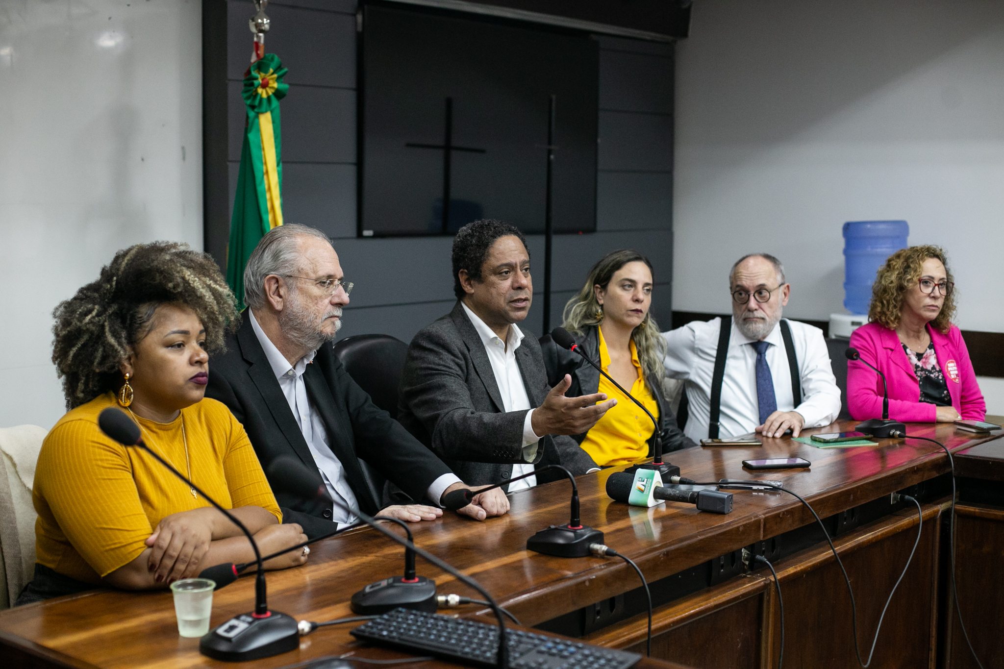 IGP suspende encaminhamento de carteiras de identidade até 1º de março em  Porto Alegre