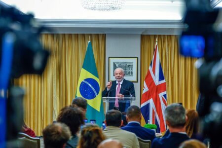 Presidente Lula faz declaração à imprensa após a coroação do Rei Charles III | Foto: Ricardo Stuckert/PR