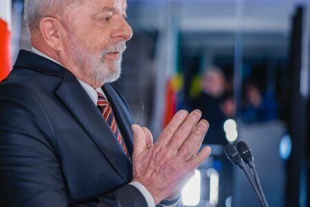 Quaest: Com alta entre bolsonaristas, aprovação de Lula sobe para 56%