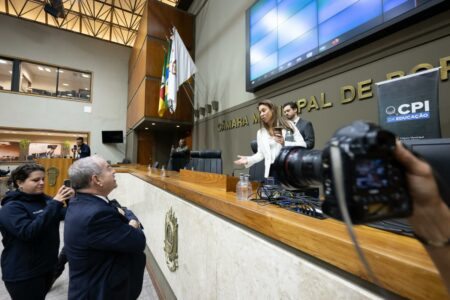 CPI da Educação: Parlamentares acionados por Melo na Justiça acusam prefeito de intimidação