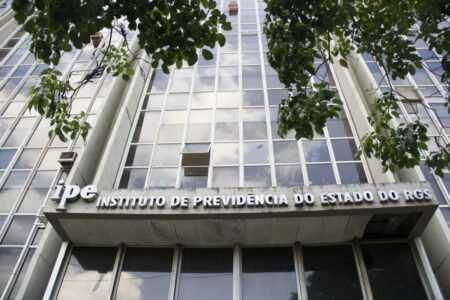 Suspensão do IPE Saúde em hospitais de referência é política de morte (por Antonio Augusto Medeiros)