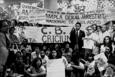 Ato pela anistia no Congresso Nacional. 1979. Foto: Roberto Jayme/Arquivo Público SP/Agência Senado
