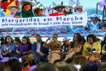 Ministros participam da Abertura Oficial da 7ª Marcha das Margaridas. (Foto: Wilson Dias/Agência Brasil)