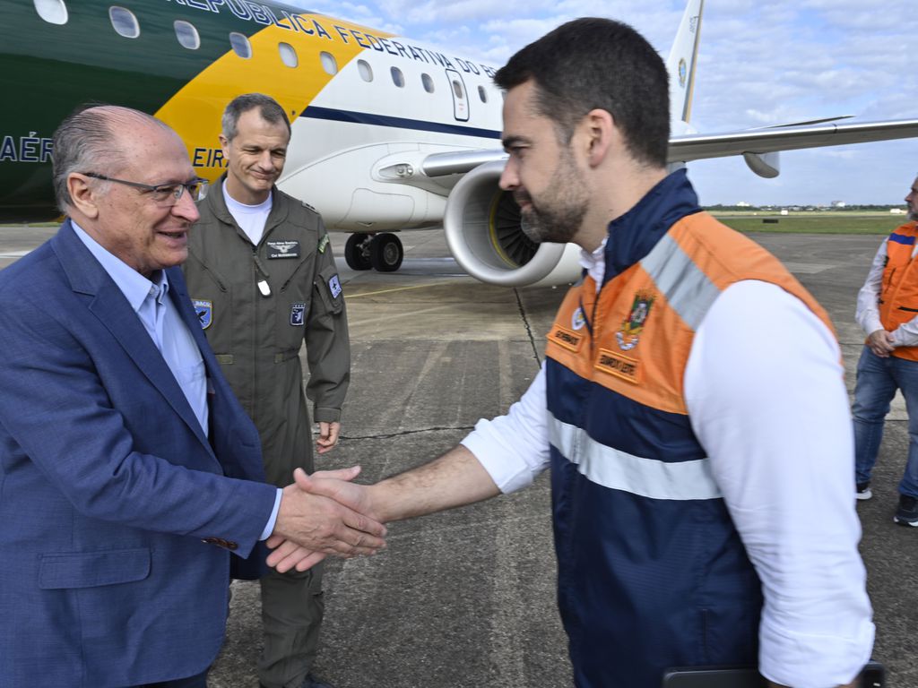 Janja e Geraldo Alckmin são recebidos pelo governador